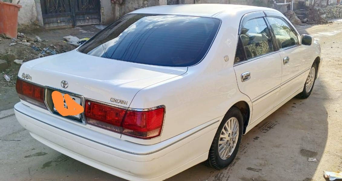 السلام عليكم ورحمة الله  كراون ملكه كفاله عامه من الكص والضربه والسرقه السياره تؤم انكليزي شمالي طبق الأصل جاهزه من كلشي مشط حداديه  تخم تاير تبريد ثلج محرك كير كارتون دي فور دكمه وحده مكان السياره ذي قار السعر 50 رقم الموبايل   ***********
