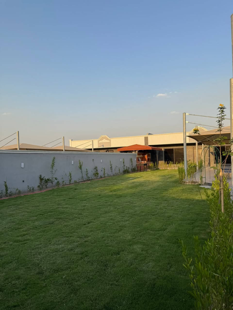 مزرعة للإيجار اليومي 🏡🌳
📍 الموقع: بغداد – الدورة – البوعيثة

✔️ أجواء هادئة ومناسبة للعوائل

✔️ مساحة واسعة وخدمات متوفرة

✔️ مثالية للراحة والونسة

📌 للحجز والاستفسار يرجى الاتصال أو المراسلة على واتساب: 

فقط واتساب ***********

 📞 ***********

 موثق في تطبيق اجرلي لسياحة المزارع في العراق 🇮🇶
