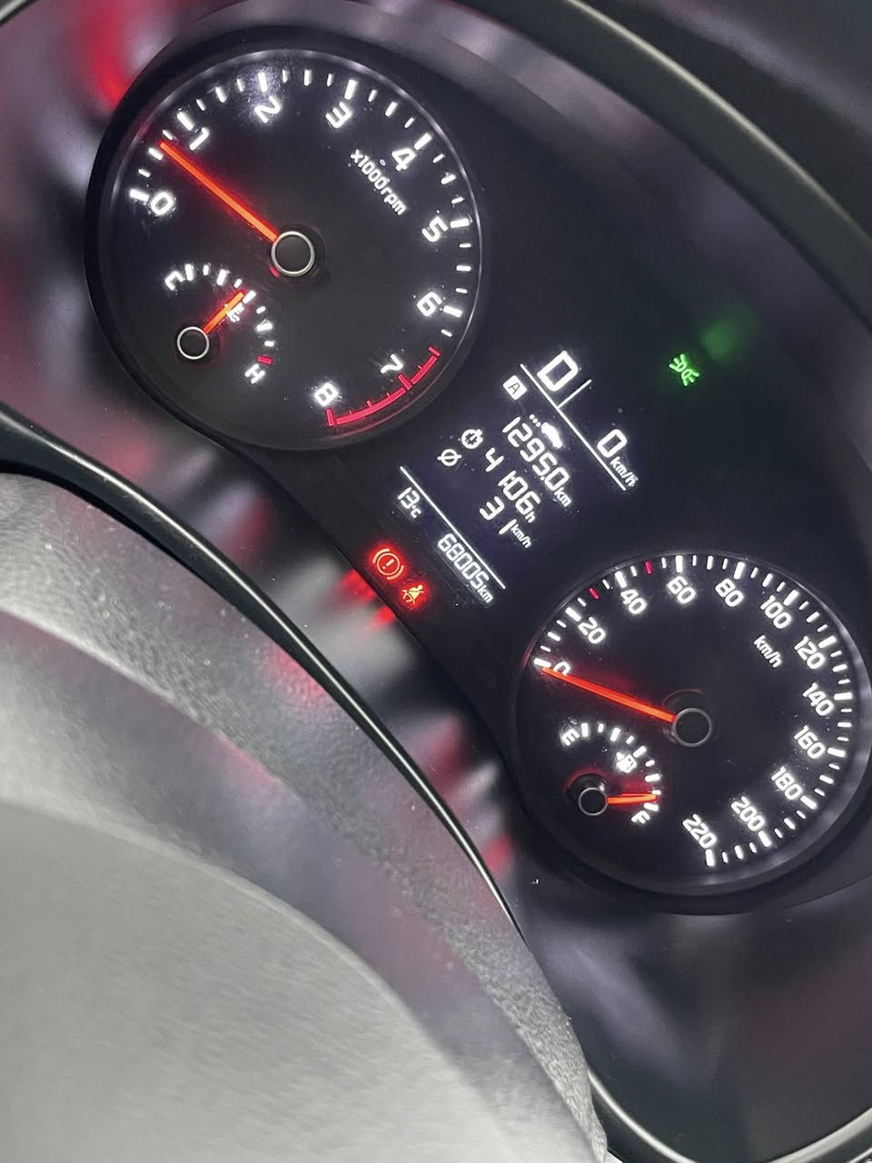 كيا ريو موديل ٢٠١٩ خليجي سياره نضيفه دعامي لو دعامي بشرط مابي صبخ بس شوي بارد ماباقي كفاله عامه ماشي ٦٨ ألف كلم مكينه كبير گير ٦ نمر -مواصفات معروفه 
سعر ١٠٢ ورقه شويه مجال -مكان سليمانيه 
ژ.م ***********
