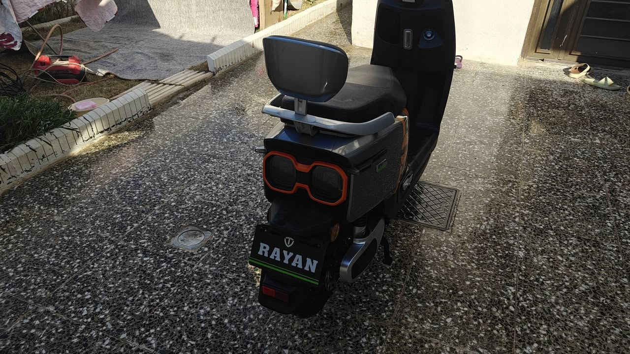 دراجه شحن  2025 
المواصفات 
بك
بصمتين 
منفذ USB
تشغيل عن بعد
دسكات امامي خلفي
مانع سرقه
لايت ابيض زنون
3سرعات
كلشي مامبدل بيها ولا مصلح دراجه كلش نظيفه
اخت الجديدة
السعر 750 وبيها مجال بسيط كلش كلشي شغال بيها 
الاستفسار ***********
