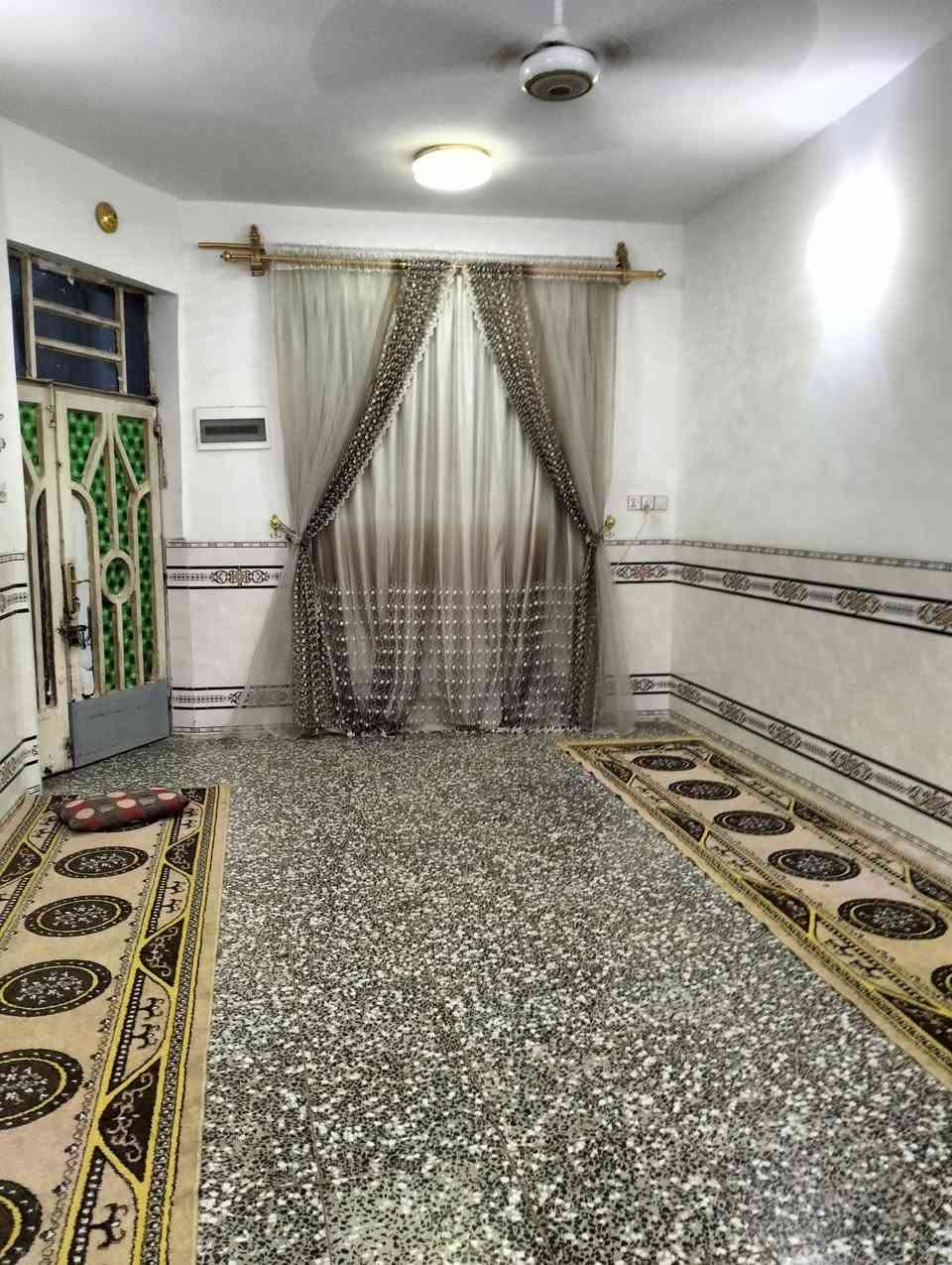 بيت للبيع 200متر في منطقة أبو خستاوي شارع الغسل يتكون من 5غرف نوم وصاله ومطبخ وكلدور ومجمعات صحيه عدد 2الاستفسار خاص او الاتصال
***********
