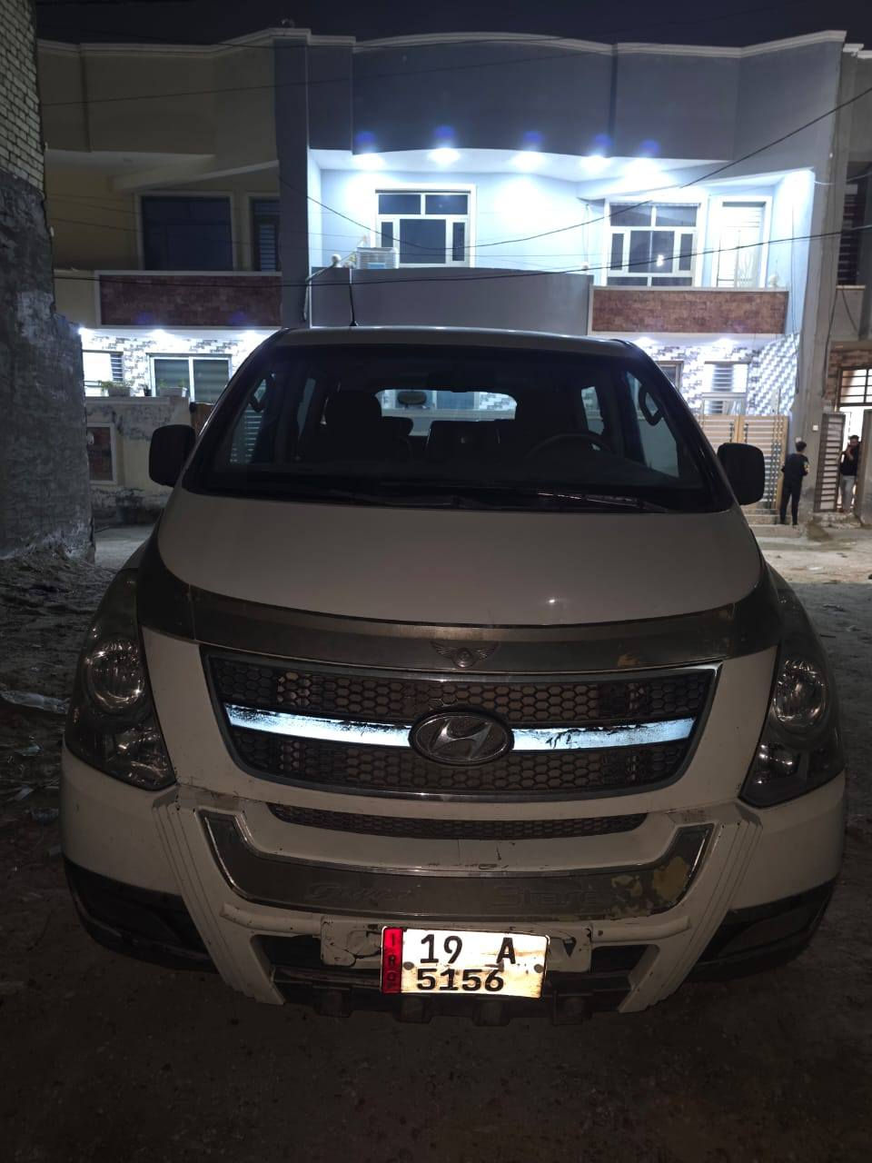 ستاركس 2011مفتوح كيرعادي جاملغ امامي صبغ فقط سياره كلش حلوه للأستفسار ***********
