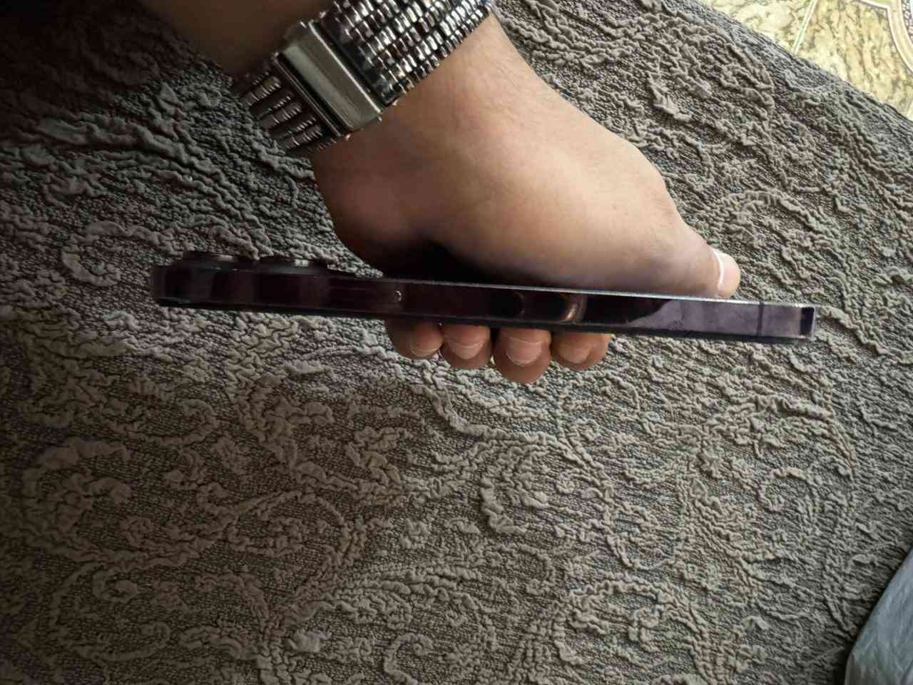 السلام عليكم
14 برو ماكس بنفسجي دبل خط ذاكره 256 ومبدل بطاريه 100 وشاشه 3 خيارات ، فيس ايدي كامرات اتصال كله شغال ونظيف 
+ مغلف ppf تحديث 17 لون عنابي ‏‪***********‬‏

