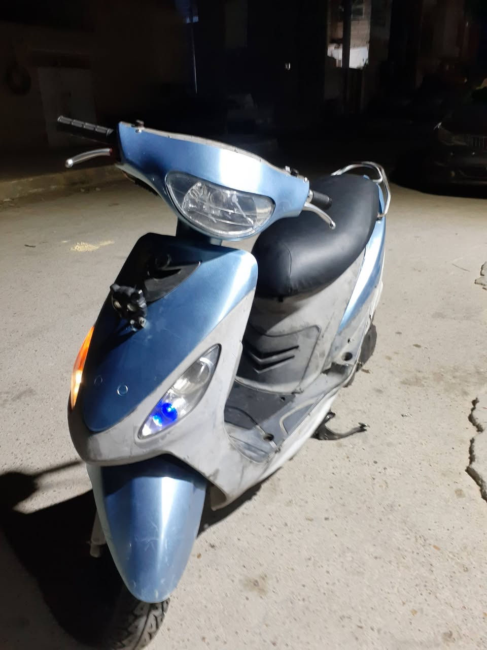 دراجه ماكس منغولي ياباني مفتوحه بس ولفات مكينه ناعمه شلعه ومعدل السعر 450 وبيها مجال  ***********
