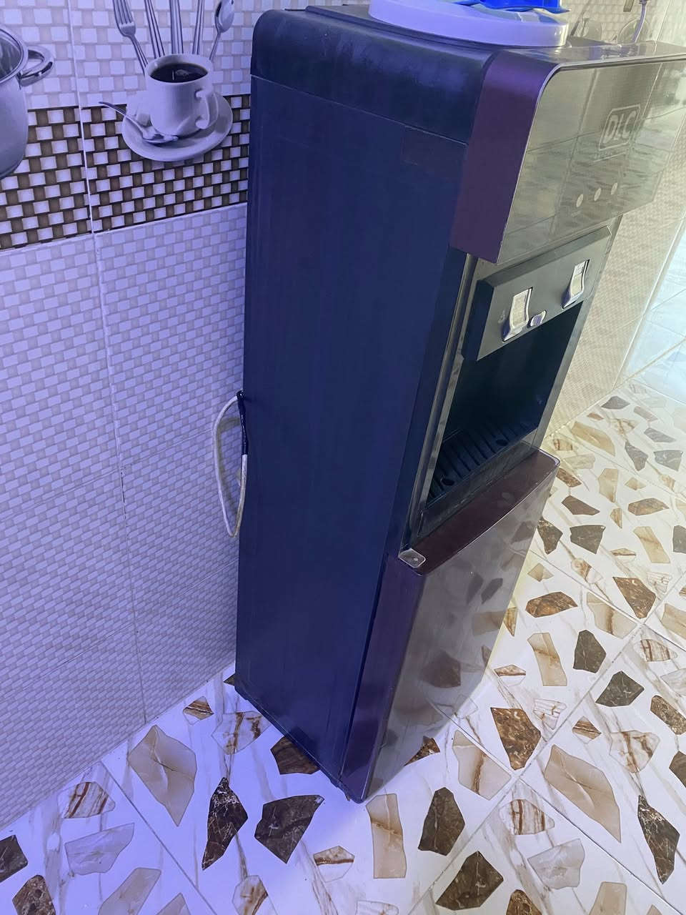 براد للبيع شغال حار وبارد وثلاجه بدون نقص وضع شركة ماواصل تصليح سعره ٥٥ الشراي يتفضل خاص


**إذا كنت صاحب هذا الإعلان وتريد حذفه لأي سبب، رجاءا أرسل رسالة إلى الدعم الفني**