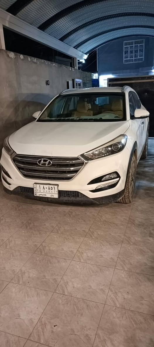 السلام عليكم 

توكسان خليجي موديل ٢٠١٨ ماشية ١٣٤ بيها فقط حادث بسيط تبديل لايت جهة الصدر و شوية بالبنيد 
السعر ١٧٢ و بيها مجال بسيط 
*********** واتساب
