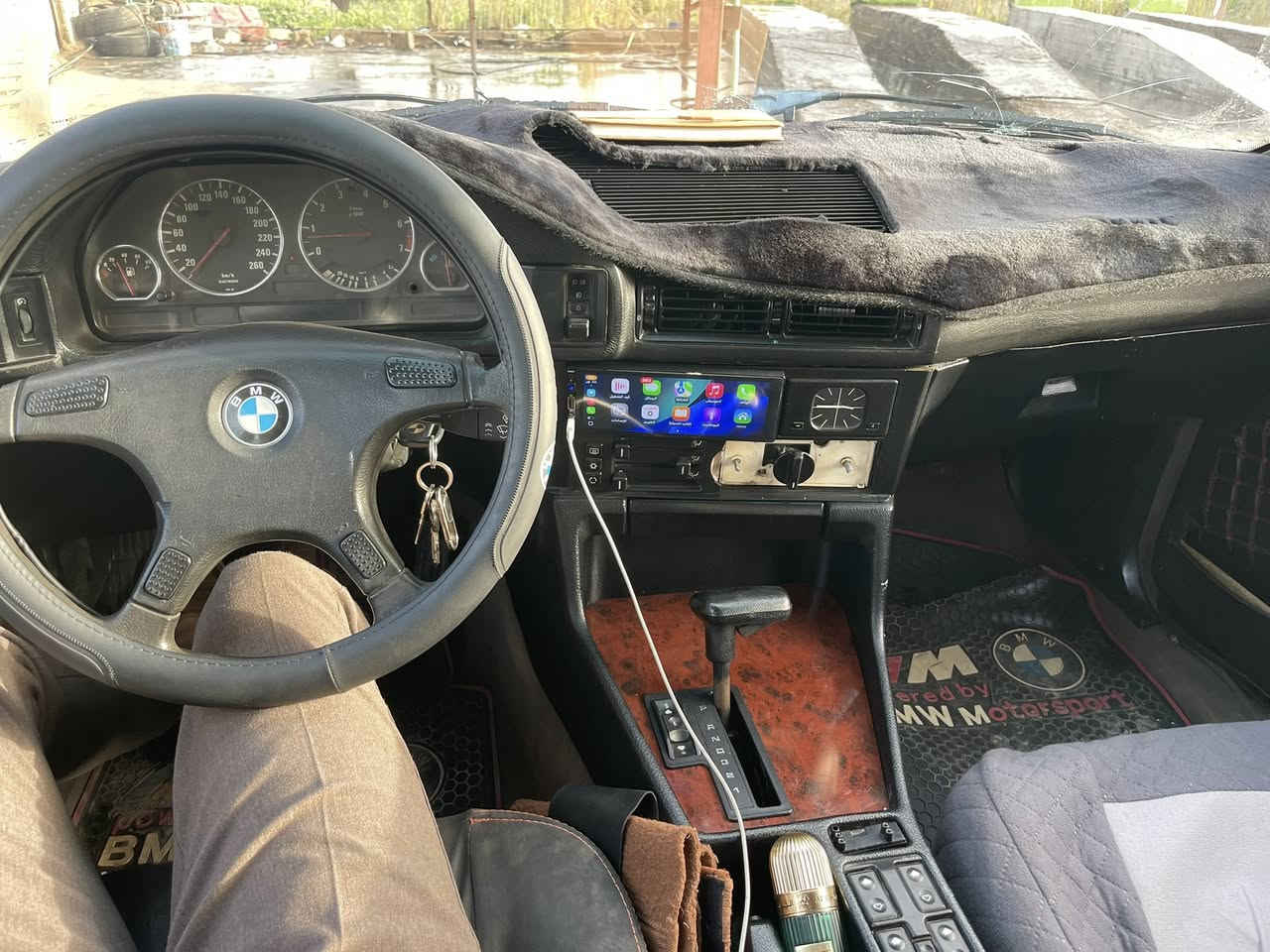 السلام عليكم     BMW موديل 1991 حجم 525 كير ومكينة وصدر واكسل جدد والكشر واقع حال  السعر 44 للأستفسار ***********

