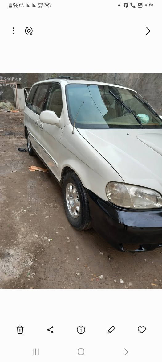 السلام عليكم من رخصة الاداره 
وين الي ميحب يصرف
كيا كرنفال موديل ٢٠٠٠ كاز كير عادي 
٩ راكب خصوصي 
محرك كير نضيفات السياره مكفوله من اي ضربه قويه غرفه جدا حلوه ابطاين حلوات 
كهربائيات كله شغاله صدر زين تايرات زينه 
مصبوغه احزام سعر ٤٩ وبيه مجال حك الجيه جماعة ال ٤٠ لا تخصر رصيد 
وت ساب *********** مكان السياره بغداد
