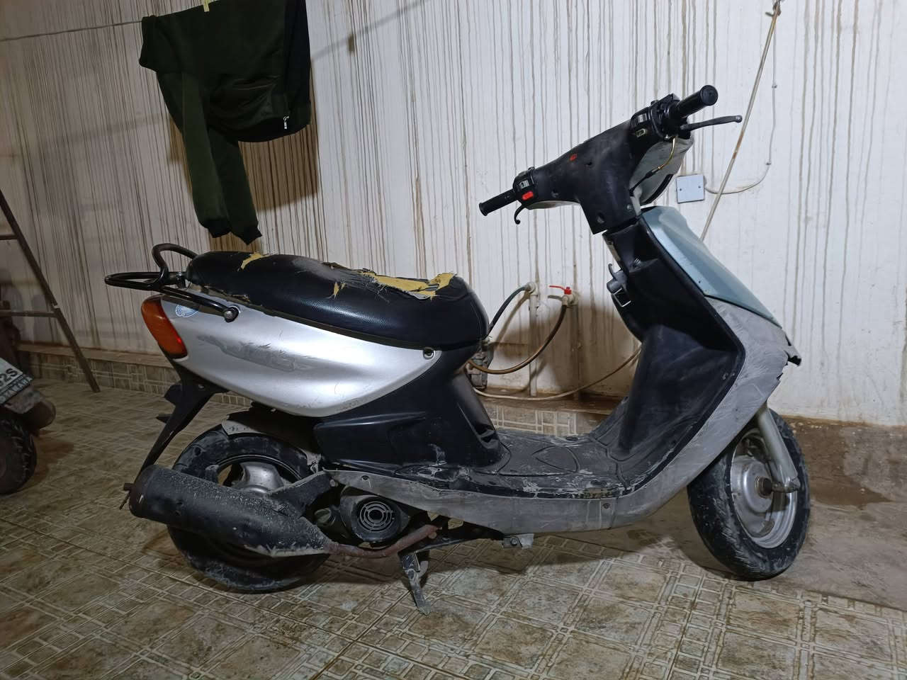 ماكس قشمه للبيع بوسه 49 سعر 270 بيها مجال دراجه نظيفه ***********
