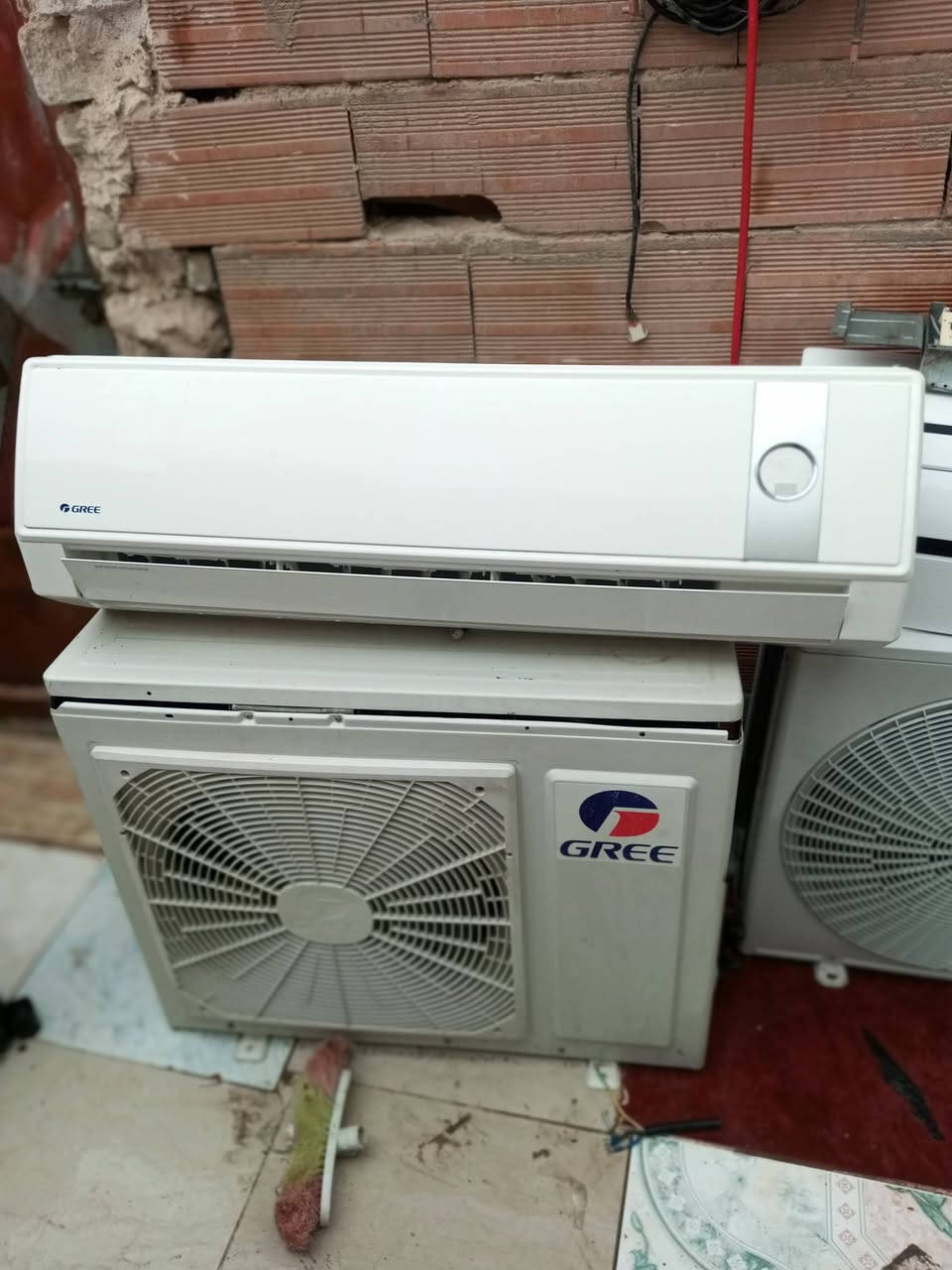 سبالت جداريه توسوت ولثاني اكري ولثالث LGشركه بدون تصليح شرط الضمان العموان نجف الاستفسار بي وتساب ***********
