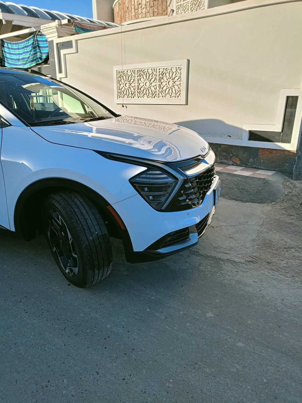 السلام عليكم
سبورتج برستيج موديل24 4x
 حجم لارج فئة 4X  اعلى المواصفات بيها فول من كل شي
5 كامرات 
سياره بيها سونارها  مرفق
مرقم  بابل شهداء
سيارة جديده ماشيه 14 الف محرك ٢٥٠٠ 
بانوراما طگتين
كشنات جلد 
جنطة گهرباء وتفتح من تقترب منها
بصمة ابواب وتشغيل وجنطة
فور ويل

تشغيل عن بعد

كراسي كهرباء

تدفئة كشنات تبريد كشنات

ستيرن تدفئة وجلد خياط

خزن كشن السايق ميموري

اشاير بالمري

 لايت اوتو

 اطفاء ذاتي

تبريد قطعتين 

 نزول منحدرات

مانع تزحلق

انظمة قيادة 

بلوجكترات

شاشة كبيره متصله وشاشة تبريد متغيره

عدادات ديجيتال

شحن موبايل امامي وبالكشنات الخلفيه

بل كار بلي واندرويد وكافة الخدمات

شحن وايرليس

انارة داخليه لمس

 لايت زينون لد امامي

بك لايت لد

حساسات خلفيه اماميه

رادارات جانبيه اماميه خلفيه

ويل كب حجم 19 

توقف ذاتي

هاند بريك دگمة

 وبعد بيها هواي مواصفات

السعر 235 

***********
