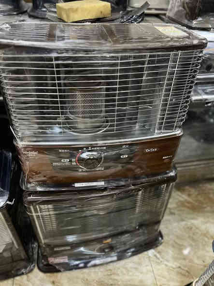 سلام عليكم يوجد طباخات باله كريازي مصري رويال فريش يونفصال
يوجد تصليح صوبات 
يوجد صوبات باله البيع 
العنوان فلوجه قرب حديقه العامه  حجي شامل العيثاوي 
رقم الهاتف ***********
***********
