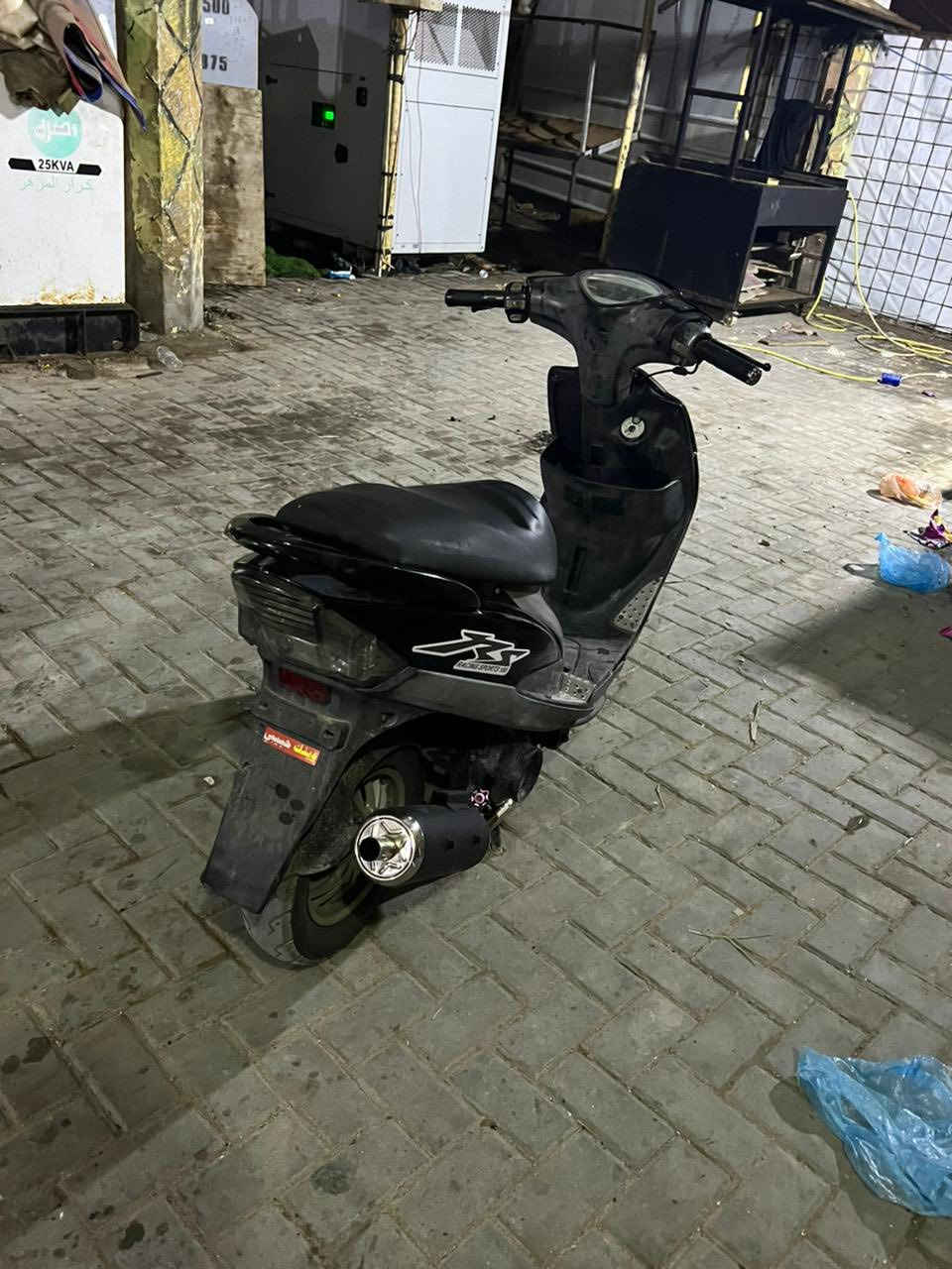 سلام عليكم دراجه للبيع   كلشي شغال بيه بوشه 49 بلادي    سعر 650 وبيه مجال         

رقم  واتساب. ***********
