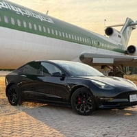 تسلا مودل 3 موديل 2022 دبل ماطور لونك رينج  اون لاين ماشيه 75 الف مايل...