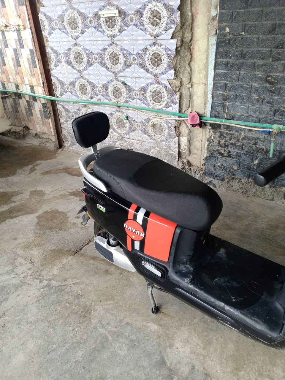 السلام عليكم دراجة ريان ام عيون موديل 2025
السرعة 60حقيقي 
البطاريات 6
مستعملها 3اشهر 
السعر 750الف وبيها مجال لليشتري 
رقمي ***********
عنواني كرادة داخل ارخيتة
