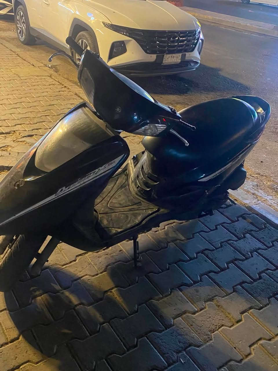 سلام عليكم بريز كابريتر الدراجه مفتوحه بس حلوه ناعمه نكره شلعه  معدل  السعر ٤٥٠ و بيها مجال مكاني الاعظميه *********** بس واتساب
