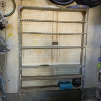 خزانة • للبيع