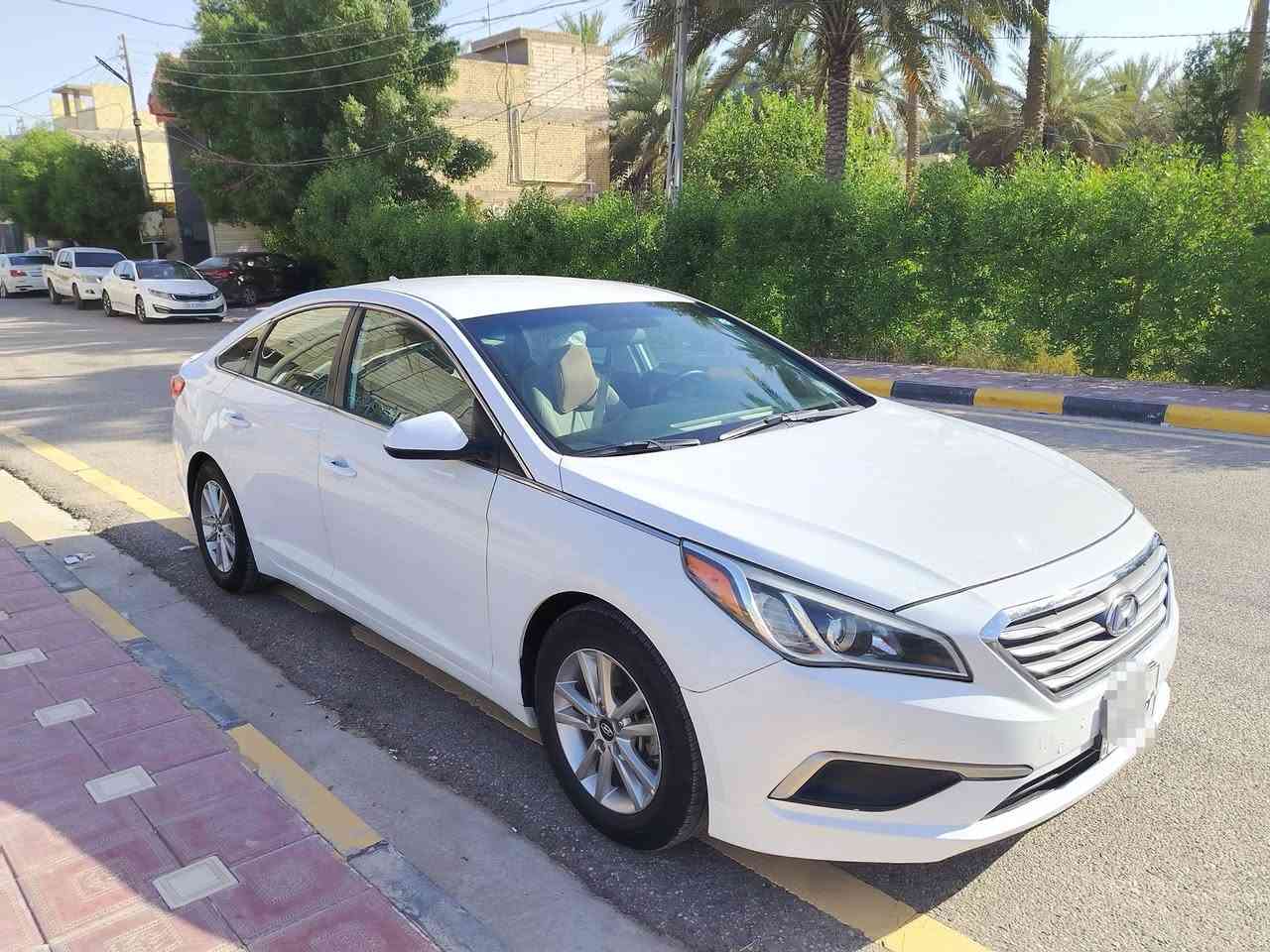 سلام عليكم للبيع... 
هونداي سوناتا موديل 2017 عداد 117م
رقم بغداد هزة جديدة
محرك جديد بالكامل و معلي كازكيت(انسى الدونز) و منظومة ماء زيتي الاصلي
المحرك2400
تبريد شركة + كهربائيات شركة
حداديه ممتازة + تخم تاير جديد
حادثه في أمريكا بابين الأيمن 
الصبغ في مقدمه القماره والبنيد بسبب (التقشير) 
ملاحظه.. يوجد تقشير في الجنطه والتكمه اليمنى واليسرى غير مصبوغات 
السيارة جاهزة بالكامل.. 

مكان السيارة  كربلاء 
السعر112...
صور السونار مرفقة بالمنشور وانا مكلف بالنشر
للاستفسار ***********
