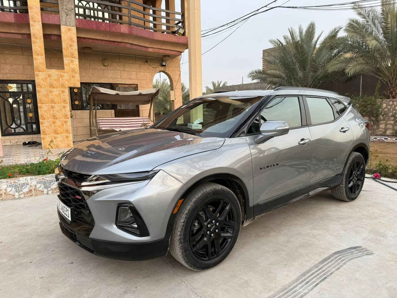 شوفرليت بلايزر 2023 RS
مكلف بالنشر ..
رقم بغداد / بأسمي
ماشيه  18 الف ميل قابل للزيادة 
المواصفات
------------
محرك 6 سلندر 3600
تشغيل بصمة
تشغيل عن بعد
كشنات جلد
كشنات تدفئة وتبريد 
الكشنات الامامية كهرباء
كشن السائق حساس هزاز
شاشه العدادات ديجتل
شاحن موبايل Wireless 
رادار امامي (تحديد مسار) 
رادار جانبي (نقاط عمياء)
رادار خلفي (تحذير من الاصطدام) 
جنطة كهرباء  
شاشة الكبيرة
اندرويد أوتو Android Auto
كار بلي Apple Car Play
مانع انزلاق+ABS
منافذ AUX+USB
توقف ذاتي Auto Stop
سايد بريك كهرباء 
مثبت سرعة
تحكمات استيرن
دواخل نيلي ومطعمه بالأزرق 
نظام صوت bose🎼
مكان السيارة / بابل - حلة
السعر 220..مجالة بسيط 
***********
