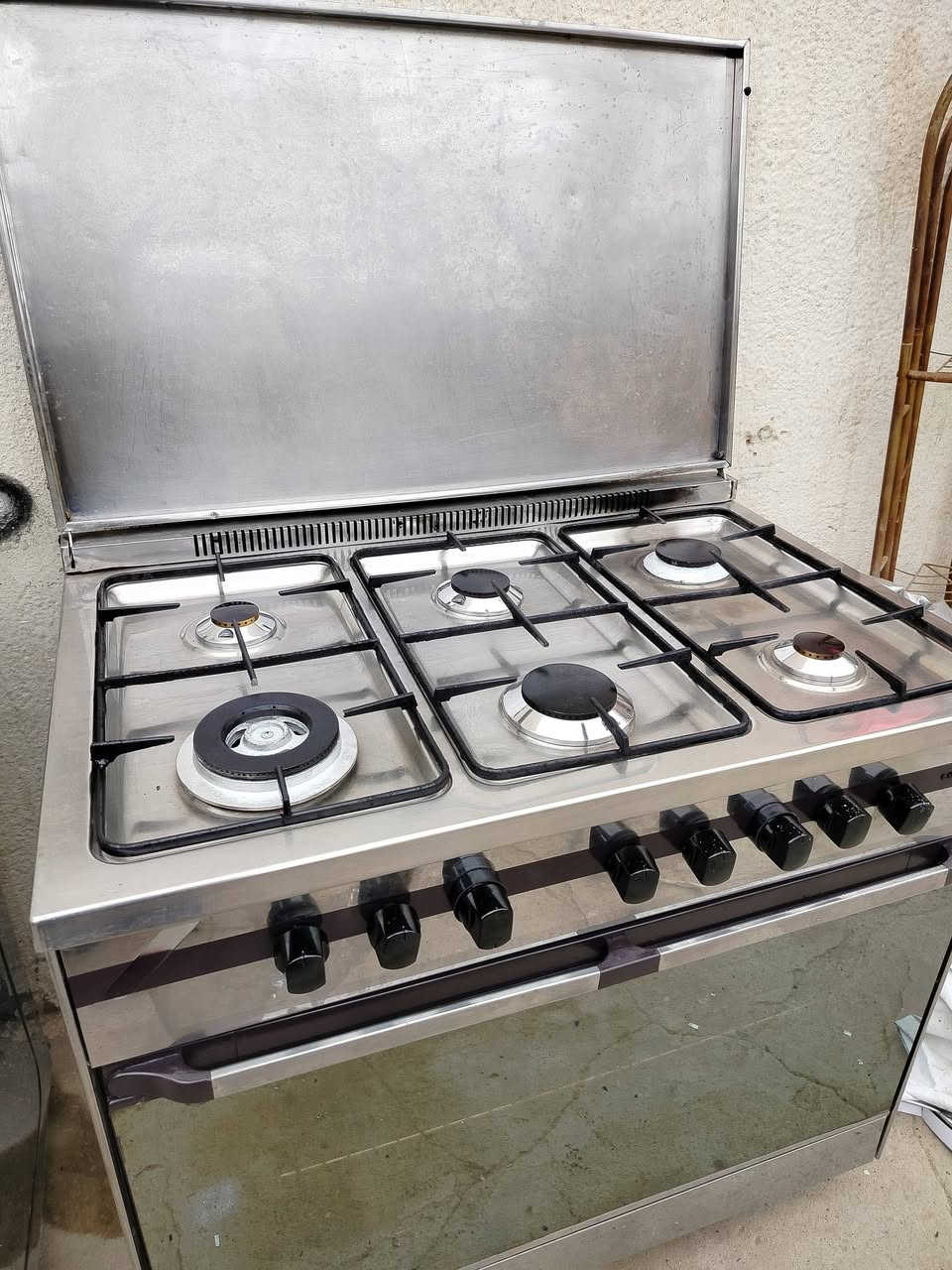 للبيع ايطالي شرط الشغل 
***********
