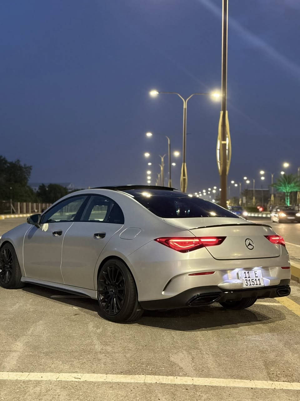 السلام عليكم
مرسيدس 2022 
CLA 250 
رقم بغداد باسمي تحويل مباشر
سياره مغلفه PPF طافي 
محرك 2000 تيربو 
سياره جاهزه وكلش حلوه 
كشن كهرباء وخزن ومساج وتدفئة بل كشنات 
القماره بانورما 
شاحن لاسلكي 
ويل 18تو سايز 
أربع وضعيات قياده 
شاشه تجي متصله 
الالوان الداخليه متغيره 64لون 
داخلية السياره احمر واسود 
موس تحكم 
تبريد قطعتين 
سياره فول موصفات 
صندوك يفتح حساس 
مري كهربائيه قلابه 
كير محرك وحداديه سياره جاهزه 
سياره وارد وصور الضرر مرفقه
بدون ايرباك بدوان شاصي وبدون لغد  
ماشيه km 100 
السعر 210 وبيه شويه مجال 
***********
***********
