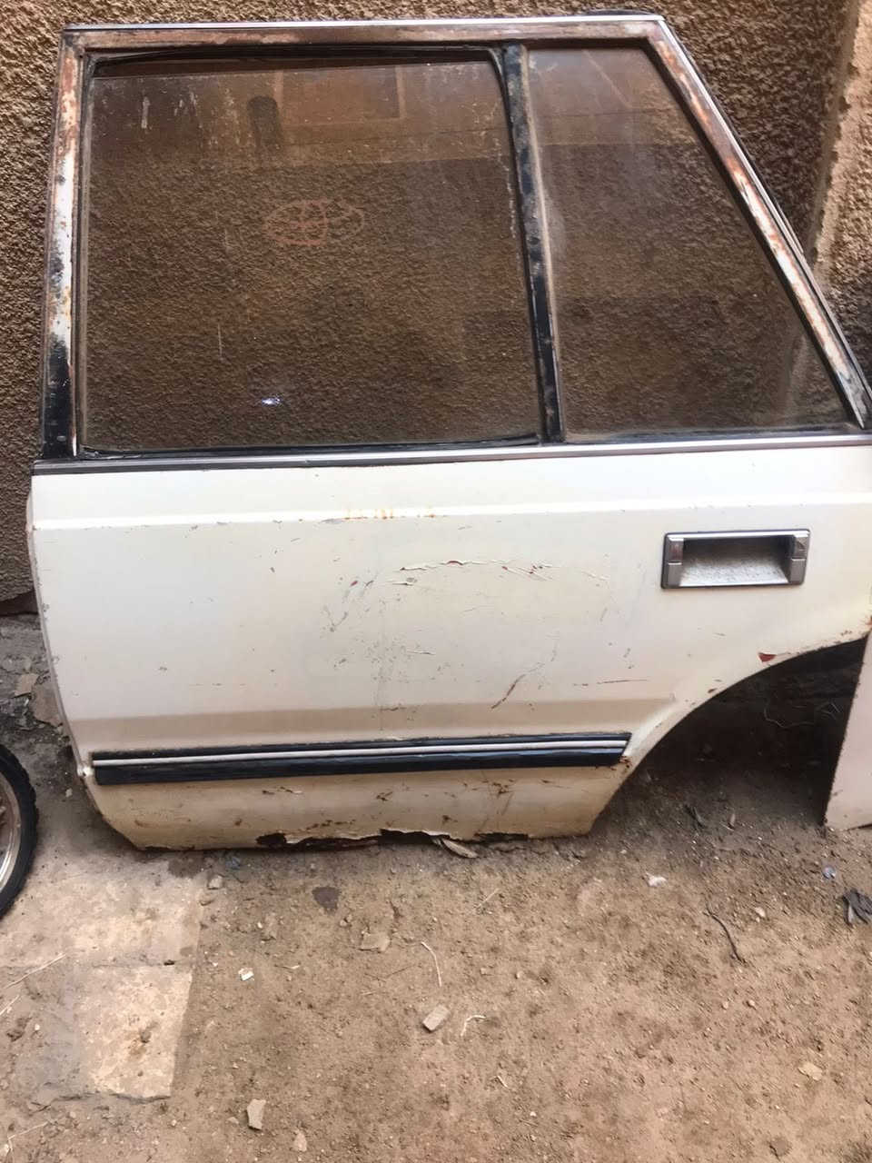 غراض سيارة سوبر موديل ٨٥ للاستفسار ***********
