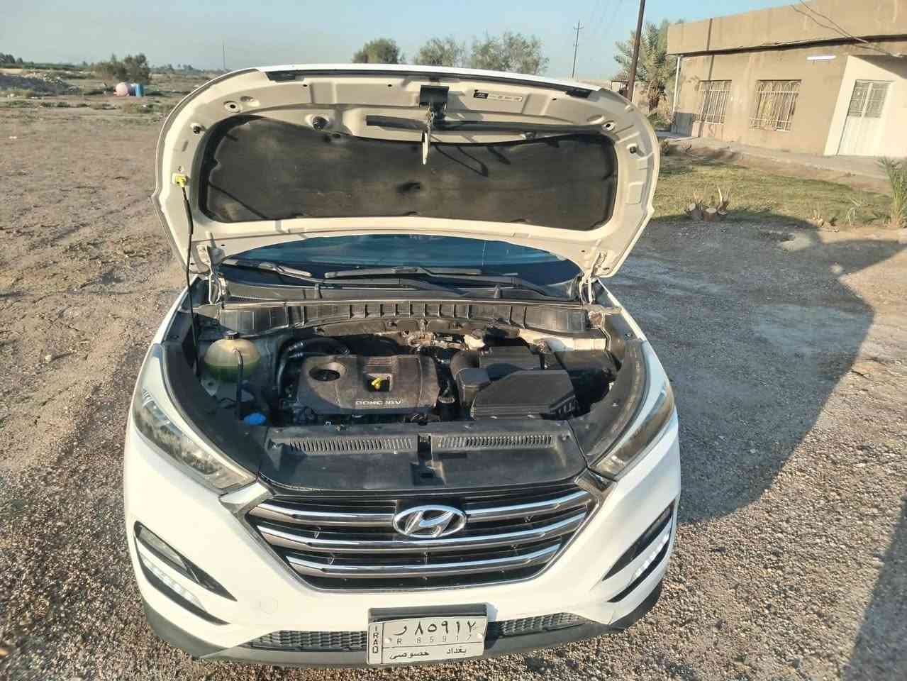السلام عليكم توسان موديل  2017 خليجي صبغ بل هلال الايمن شخط بل جاملغ الخلفي  وكارت بل بنيد شبر /رقم بغداد  /ماشيه 151 / مري شفط /السعر 157وبيهه مجال حك الجيه / /العنوان بغداد محموديه / جسر ثالث /رقم تلفون ***********/
