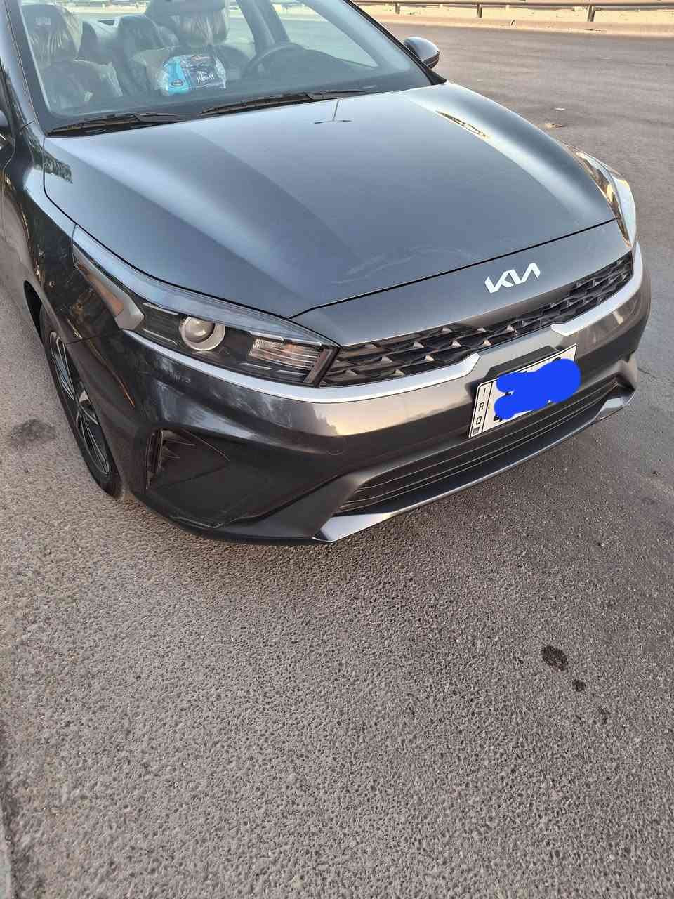 فورتي ٢٠٢٣ فيلي امريكي
ضرر خلفي جاملغ وقبق الجنطة موضح بالصور 
مصلحات نفسهن تبديل فقط الدعامية الحلفية
ماشية ١٩ الف ميل ليبل واحد بدون ايرباك السيارة كلش جديدة
بسمي رايده ١٥٥ وبيه مجال للشراي
***********
