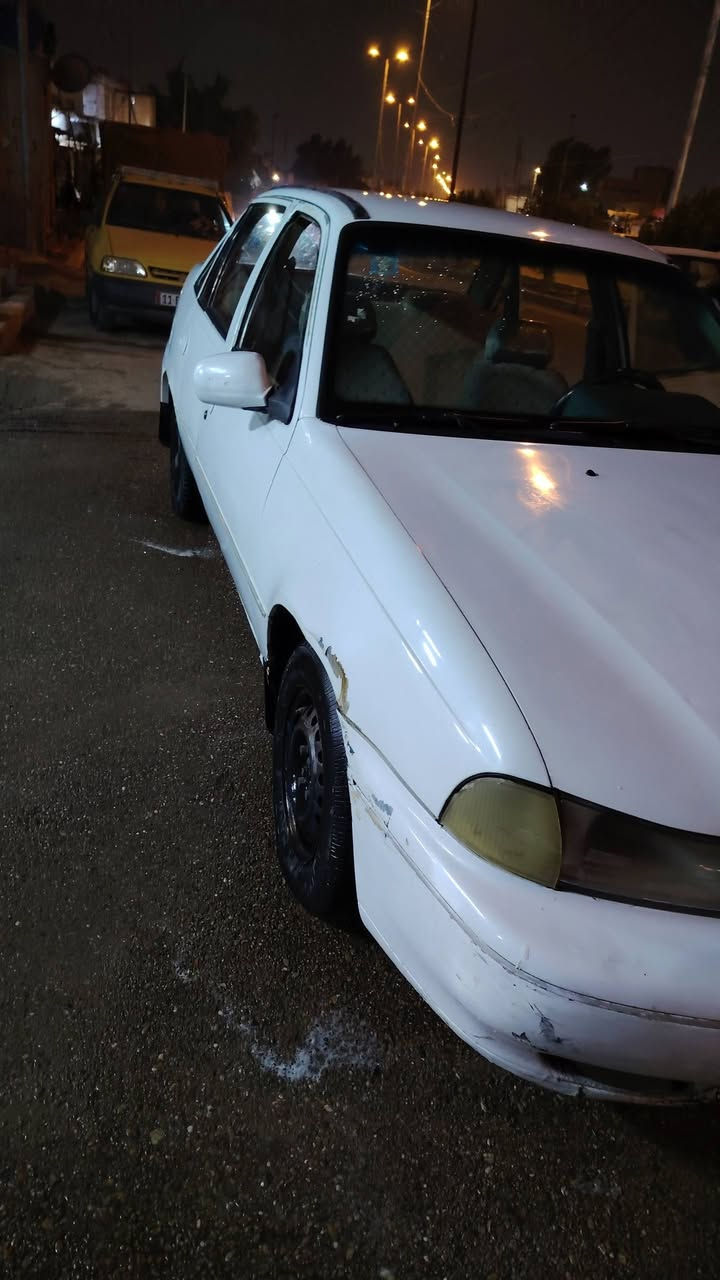 السلام عليكم دايو سلو اوتوماتيك محرك مفتوح بيها بخار بس ناعمه باسمي موديل ١٩٩٦ للبيع سعرها ٣٠ وبيها مجال مكاني الكاظميه *********** داخلها نظيف باسمي
