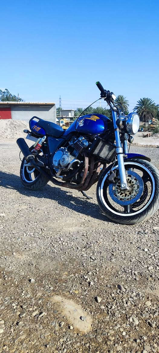 سلام عليكم بطح سيبي فور 400 موديل 2006 دراجه خير من الله سعر 650🔒قفل رقم الهاتف ***********
