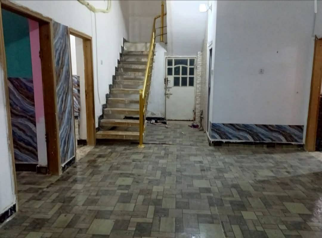 دار سكني #للإيجار 
موقعه/
#أم_الخيل_الثالثه_خلف_مدرسة_قطر_الندى
🏠 مواصفات البيت:
✔️ طابقين
✔️ 4 غرف
✔️ صالة كبيرة
✔️ استقبال أنيق
✔️ مطبخ متكامل
✔️ صحيات
✔️ كراج سيارة 🚗
✔️ منور داير على كامل البيت
💡 مناسب جداً للعوائل ويتميز بمساحة مريحة وتقسيم ممتاز
📲 #للتواصل_والاستفسار_***********
