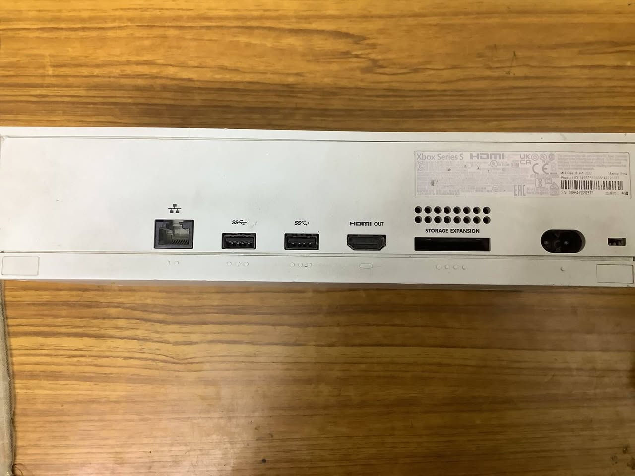 سلام عليكم شبابت اسم البلي اكس بوكس سيريس اس او سعره 350 بدونا الدركسون او إذا اتريد الدركسون يصير سعره 400 الدركسون يحتوي علا دواسات و كير 6 نمر و إذا عندك ملاحضه تعال خاص او اتصل علا هذه الرقم ***********
