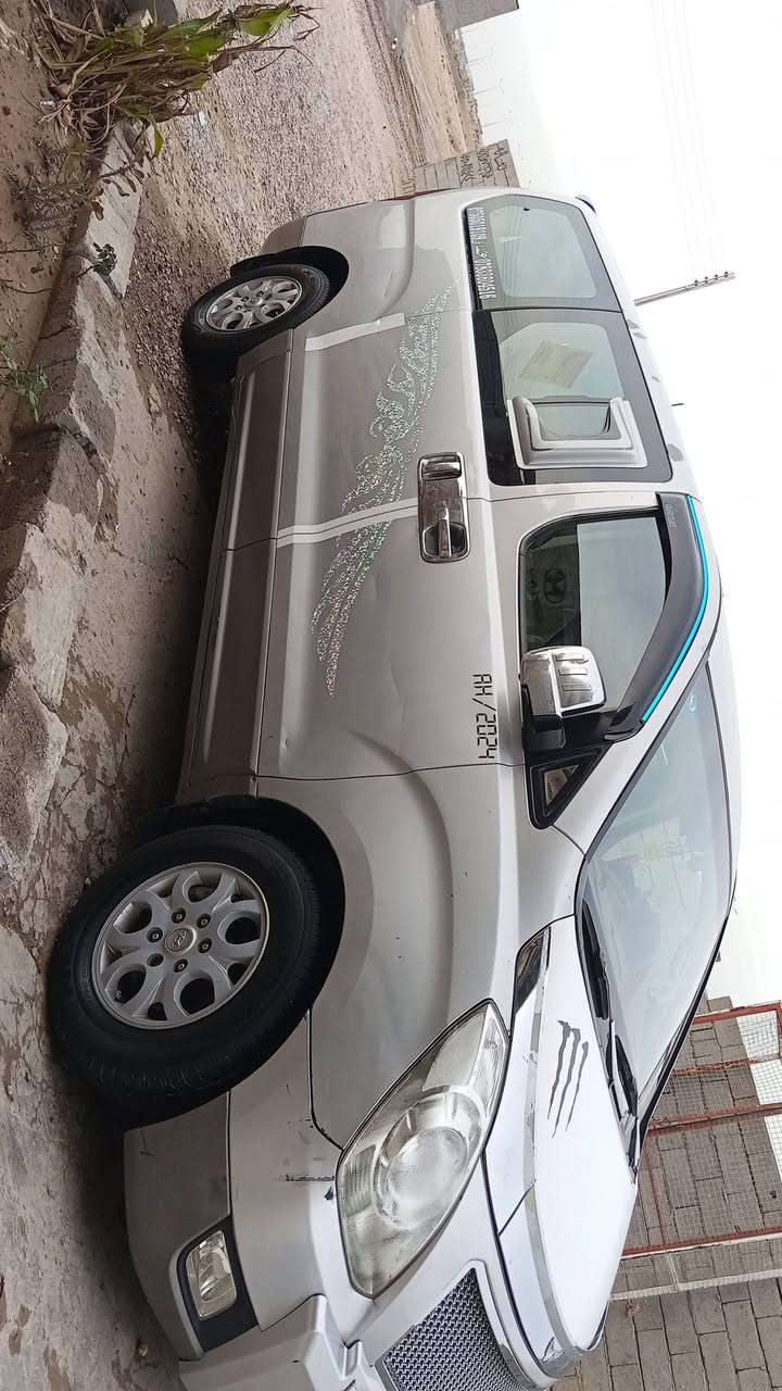 سلام عليكم  ستاركس  موديل 2009 السياره جاهزه من كلشي   بيها  جاملغ لامامي جهت صدر مكينه  وكسل وكير كفاله  تخم تاير جديد  سياره متعوب عليها مال جناي 
فول مو صفات 
سياره بسمي تحويل ثاني يوم  مصفر هيئه  
مكاني الفلوجه   
***********
***********
