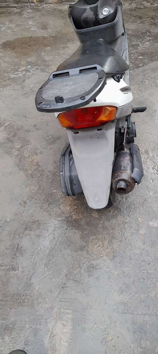 سلام عليكم ادرس قديم للبيع دراجه طافيه ابيع كوم حديد سعر 200قفل مو شراي لا تعبني مكاني كوت ***********
