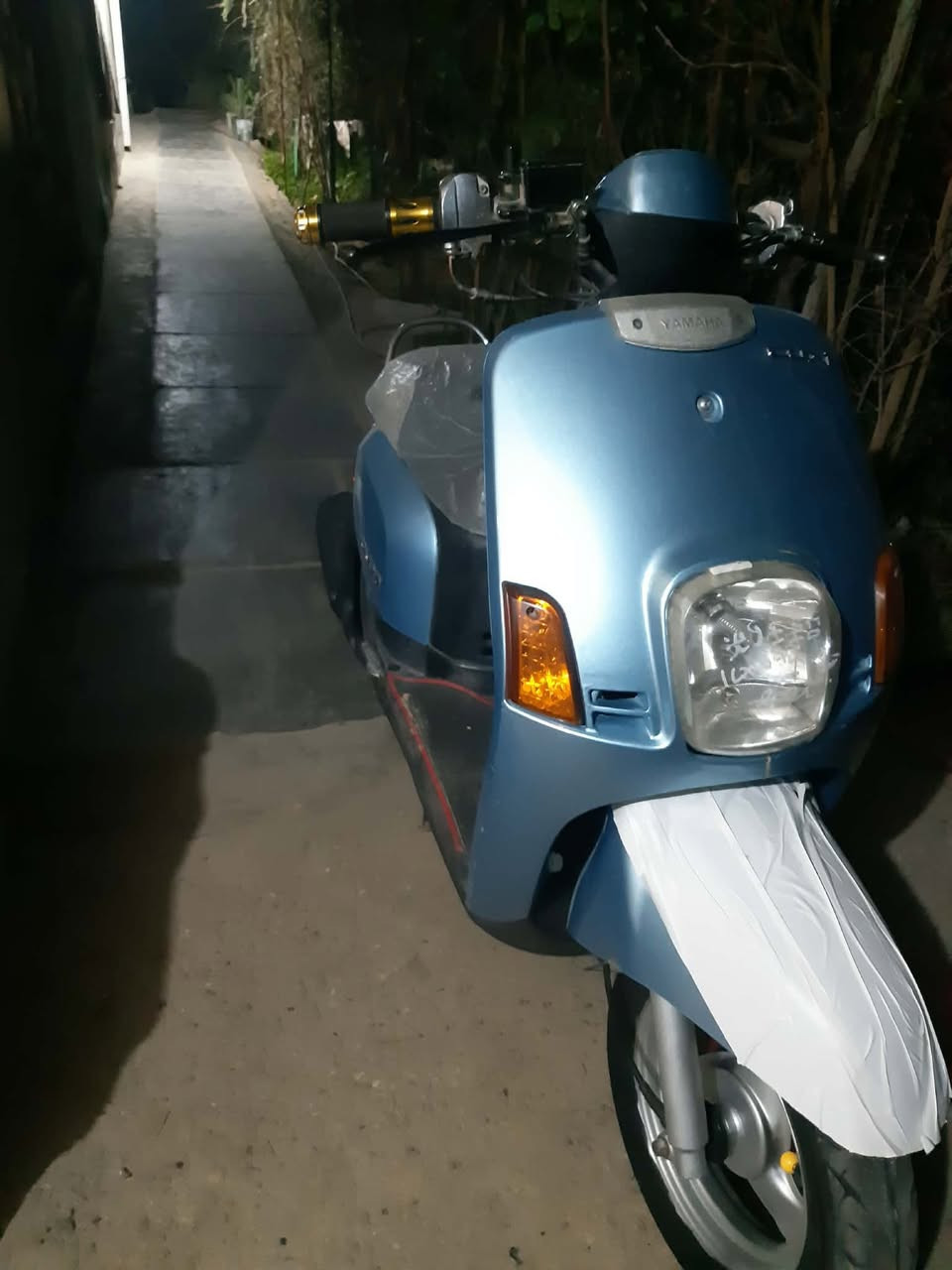 السلام عليكم
دراجه بوليسي نوزل 

ما مفتوحه 750وبيه مجال
المكان غماس
***********
