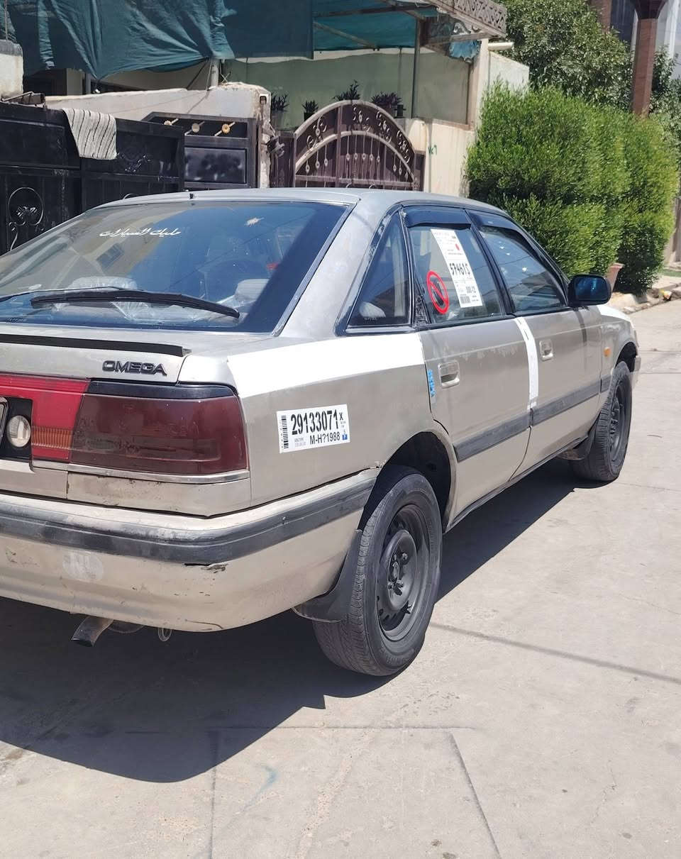 سياره مازده جنطه موديل 1992 سنويه ساقطه 2021 گير ومحرك شرط بس بيها صرف قليل سيارة مابيها كل عيب سيارة جاهزه شرط تحويل السعر 18 $وبيها مجال بسيط عنواني كركوك قادسيه شارع ابو وليد الشراي يتصل على الرقم ***********
