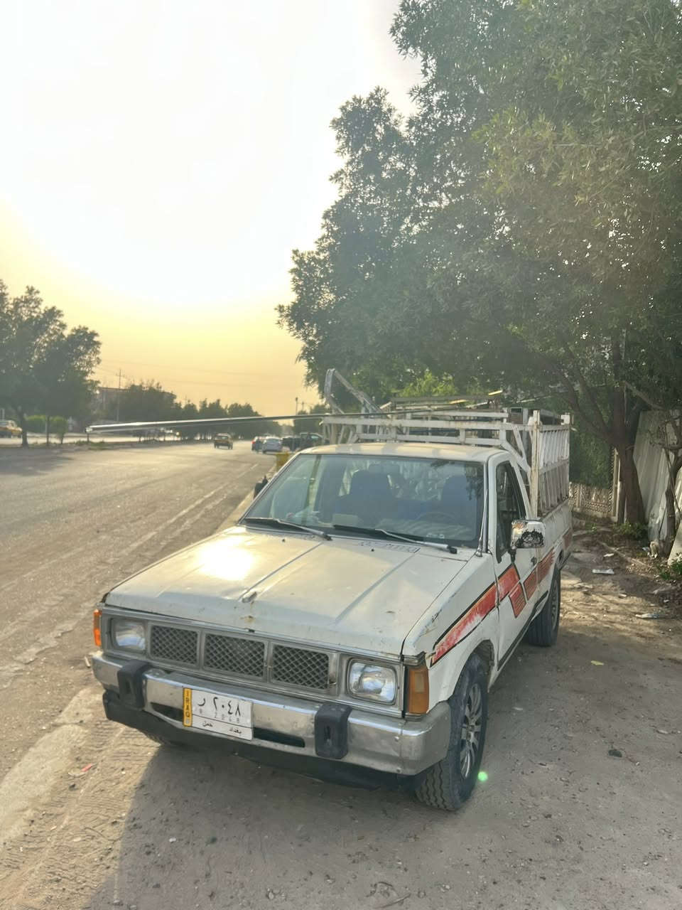 سلام عليكم للبيع بيكم نيسان موديل ٨٩ مكينه نضيفه تحويل سنويتها بعدها مانافذه السعر 32وبيها مجال بسيط مكاني بغداد***********
