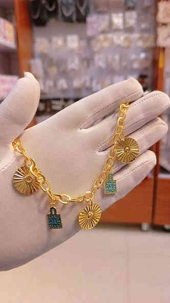 #سوارات_فرفشة_عرض_خاص1000
#اللهم_صل_على_محمد_وال_محمد

#تميزي_مع_حمودي_لذهب_البرازيلي 
متابعة للصفحة ليصلكم كل ما هو جديد و مختلف لدينا
العنوان :بابل المسيب/مول فاملي المسيب /الطابق الثاني 
لدينا توصيل لكل انحاء العراق3000
قناة الواتساب ..https://whatsapp.com/channel/0029VbBZQVOHFxP7QJa2g83H
ادخلو للصفحة و اختارو الي يعجبكم و ارسلو من خلال ارسال مسج عبر
الواتساب ( *********** )
