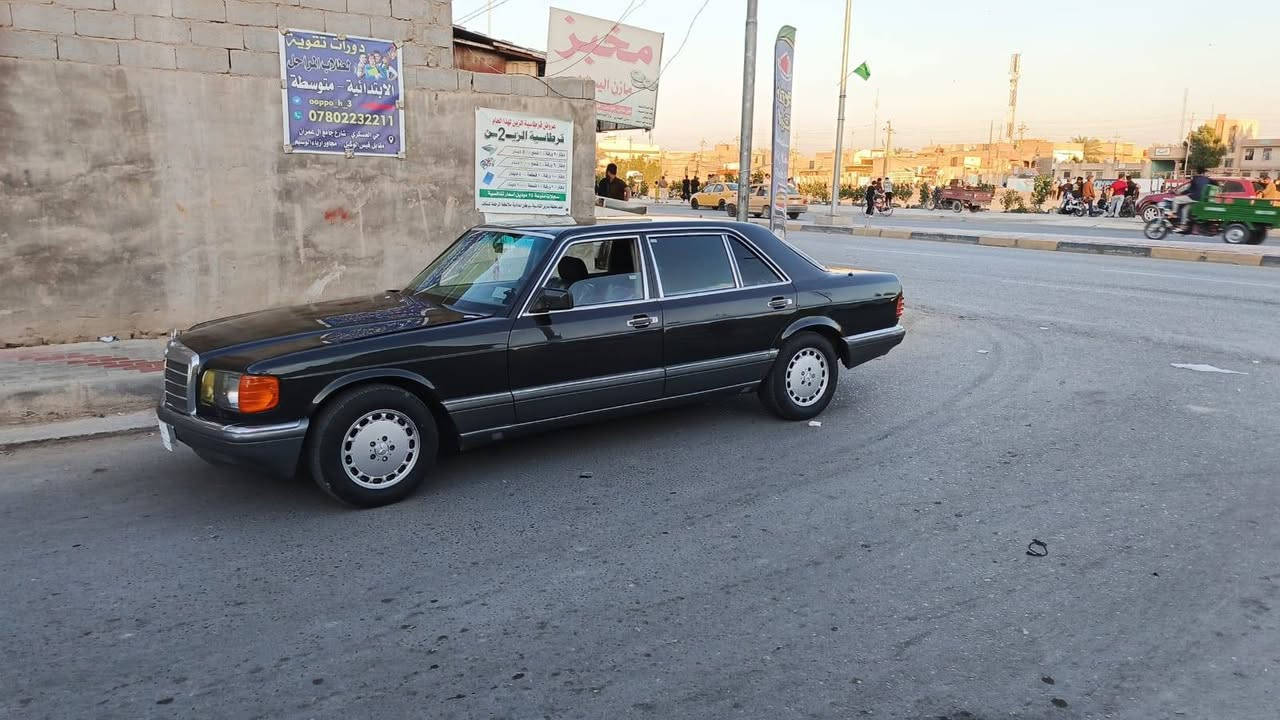 السلام عليكم مرسيدس للبيع جامبو 300 جير ومكينه مال بطه وتخم تاير وحداديه وتايرات السعر ب 58 وبيها مجال شيء قليل والسياره تعمير جديد وحتى الدواخل مدوشمه الاستفسار *********** وهذا الرقم بي بس واتساب والرقم الثاني اتصال وما متواجد على الفيس ***********
