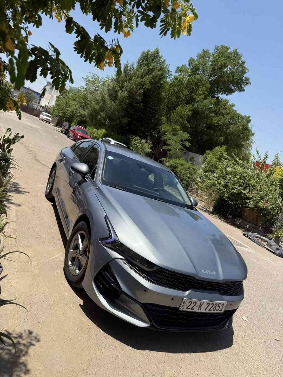 السلام عليكم k5 2022
سياره جديدة مابيها نقص صدر تبريد مكينه كير خير من الله 

مواصفات بصمة ، شاشة ، رادار امامي وتوقف ذاتي ، رادار جانبي كامرة دوارة وحساسات خلفيه

ماشية 47 الف

مكينه 1600 تيربو مكفولة مكينتها 

حادثه بنيد وجاملغ بيها 5 قطع صبغ ، مكفولة من شاصي ، بيها بارد بسيط بلغد ، ارباك فقط ستيرن وراجع سستم 

رقم اربيل تحويل مباشر 

سعرها 125 ورقة وبيها مجال

مكاني بغداد حي البنوك / ***********
