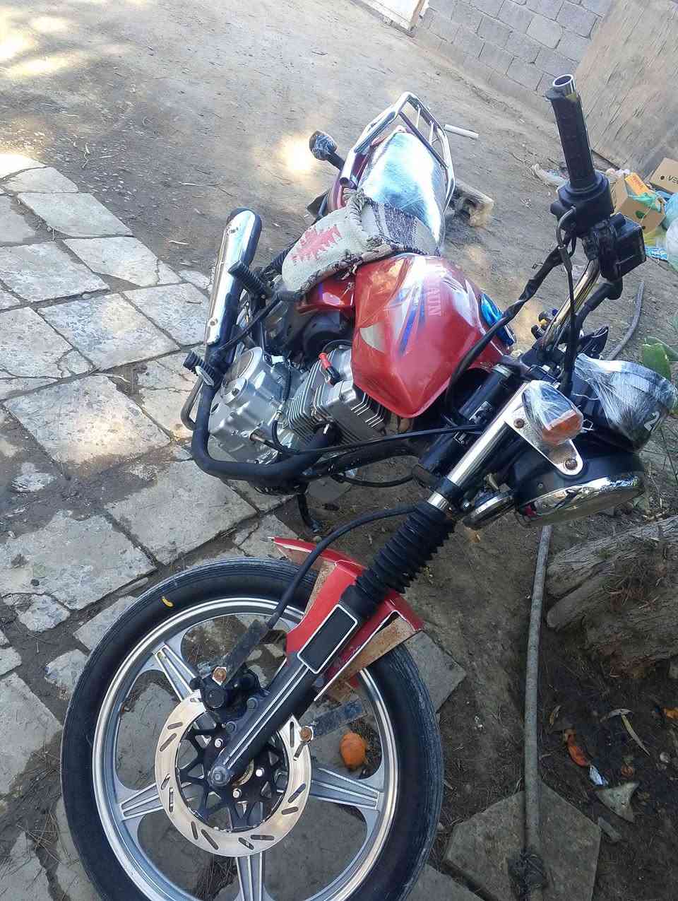 سلام عليكم دايوان عضم مديل 20 مامفتوحه عايزه جاملع ستان جبيره اوراق صولي ***********
