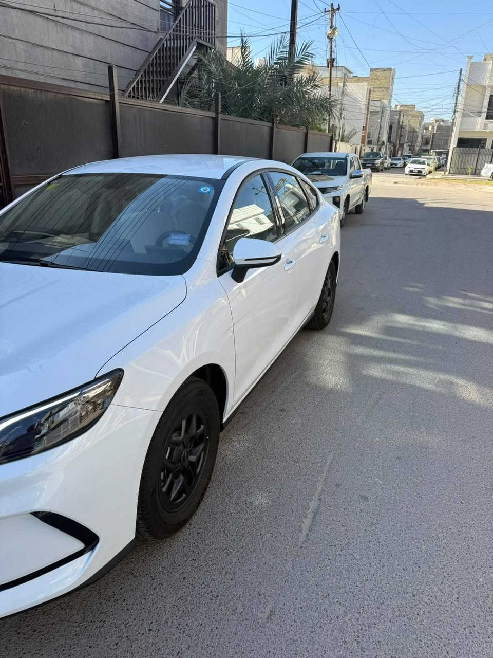 📢 إعلان بيع سيارة: BYD 05 موديل 2025 (بحالة الوكالة)فرصة مميزة لامتلاك سيارة شبه جديدة واقتصادية جداً وبسعر ممتاز!الماركة والفئة: بي واي دي (BYD 05)الموديل: 2025اللون: أبيض ملكي المسافة المقطوعة: 3,000 كم فقط (قابلة للزيادة البسيطة)اللوحات: مرقمة بغداد (جاهزة للتحويل)الحالة العامة: بحكم الصفر، نظيفة جداً وجاهزة للاستخدام فوراً.💰 السعر المطلوب: 19,500,000 دينار عراقي.📍 الموقع: بغداد - حي الجهاد.📞 للتواصل والاستفسار:يرجى الاتصال بالمالك مباشرة على الرقم: ***********
