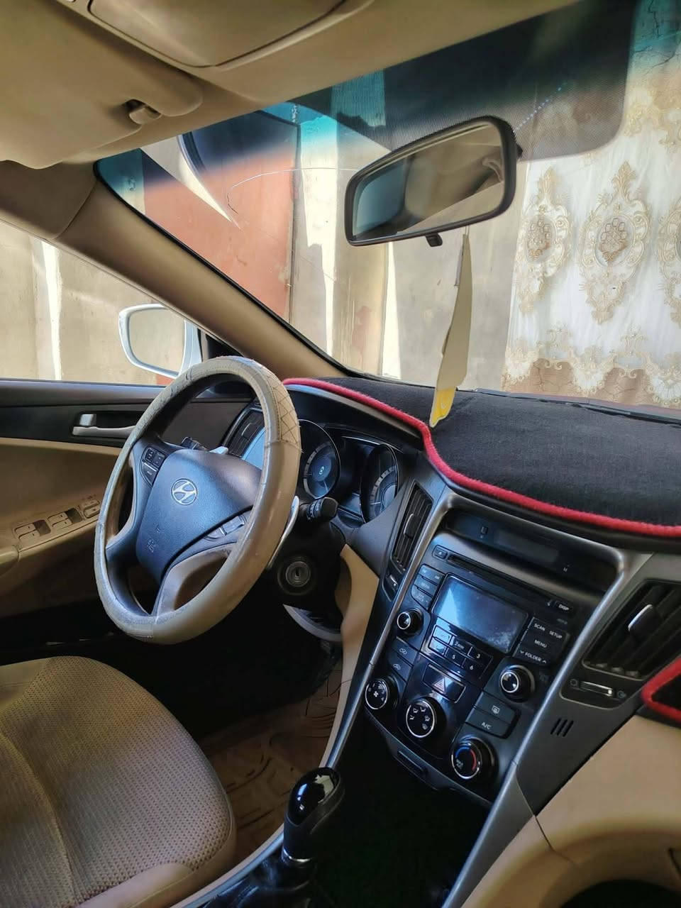 سلام عليكم سوناته للبيع مديل 2014أربيل القديم سياره مكفوله ماعدا رصعات بلجاملغات الأماميه ومعدلات مكينه وگير كفاله تخم تاير باتري حداديه كله جديد السعر 140وبيه مجال *********** مكاني نجف قضاء المشخاب وبلخدمه
