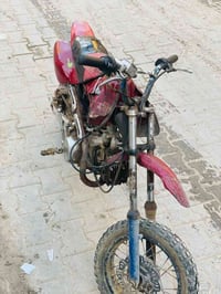 الدراجه للبيع سعر 175وبيها مجال مفتوحه مره وحده شغاله مابيه اي عطل شرا...