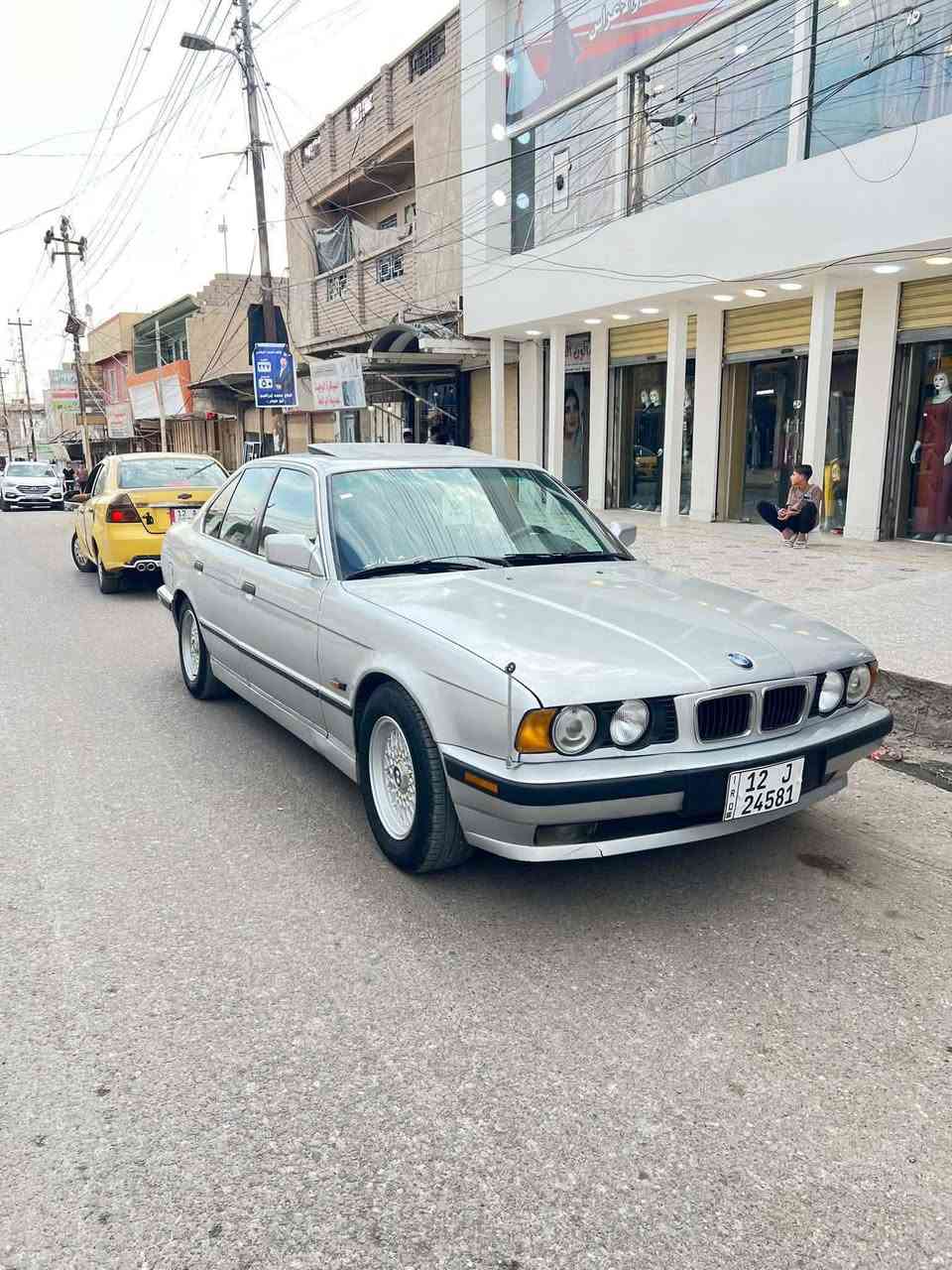 السلام عليكم
مكلف بالنشر مكلف بالنشر 

بي ام مديل1992:حجم520اصل               صبغ جماليه 

محرك كبس كير عادي رقم الماني جديد تحويل مباشر بدون ضرر 

 السعر 55

العنوان موصل ايسر 

رقم صاحب السياره ‭٠٧٥٠ ٣٢١ ٨٩٣٩‬
