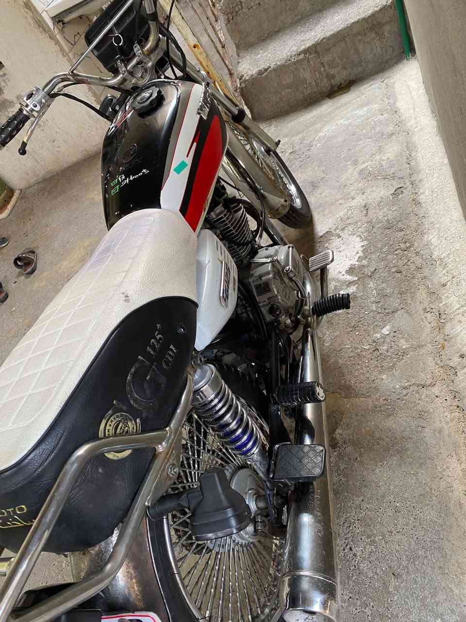تايكر عشرين للبيع محرك مفتوح ومعمر ماطور كلشي شغال بي سعر 375الشراي بي مجال للتواصل اتصل ع رقم ***********))***********
