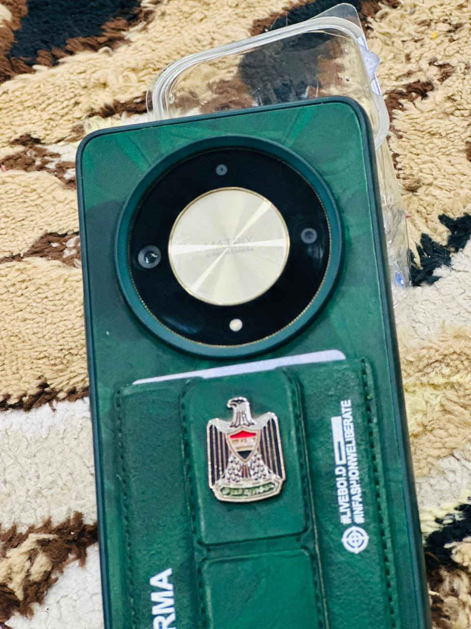 سلام عليكم شباب جهاز  Honor X9C5G ذاكره 265 عشوايه 8 لون برتقالي كارتونه موجودن 
لله شاهد الجهاز نضيف حيل عنواني بابل حله جفل 
السعر 275 قفل/رقم جهاز ( ***********) بيه واتساب
