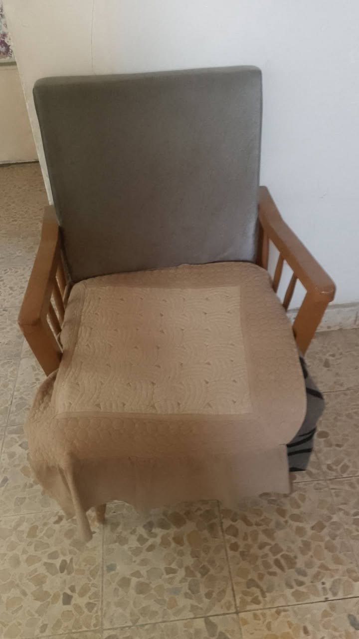 هذاني البيع قيم حك الله وتعال اخذهن  مكان كراده كم ساره رسل خاص وجاوبك


**إذا كنت صاحب هذا الإعلان وتريد حذفه لأي سبب، رجاءا أرسل رسالة إلى الدعم الفني**