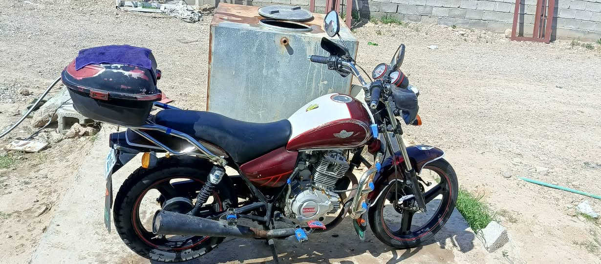 للبيع موديل 20 أوراق كامله محرك 200 مراوس عادي. ***********
