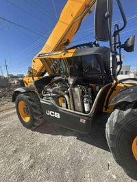شوفل JCB 2017 • اربيل • ١٤ طن